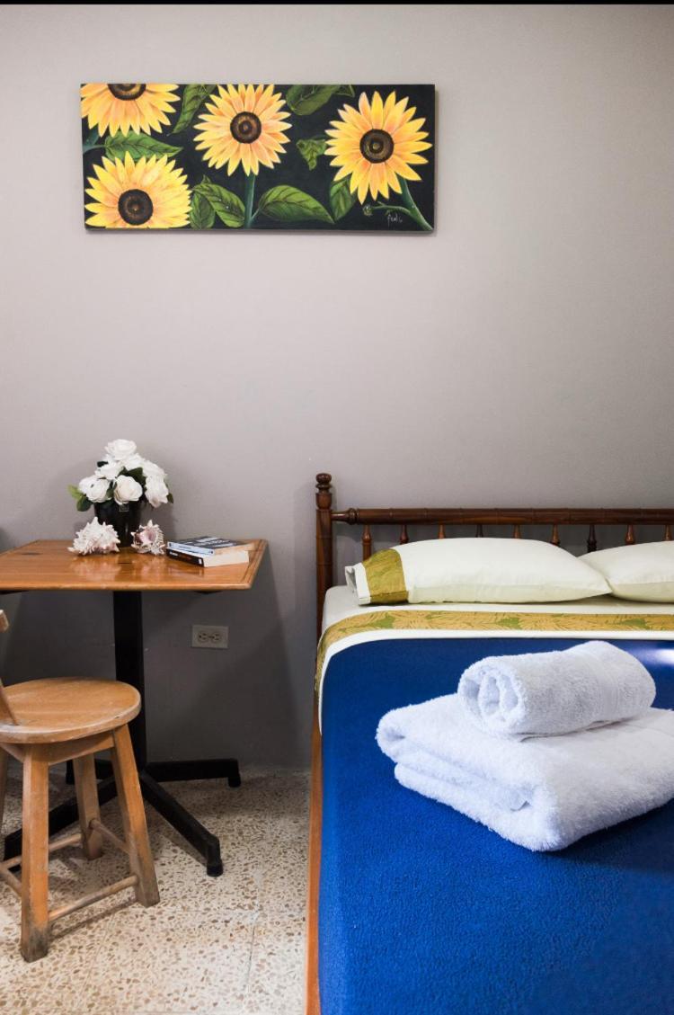 Отель Casa Betancourt Salinas Экстерьер фото